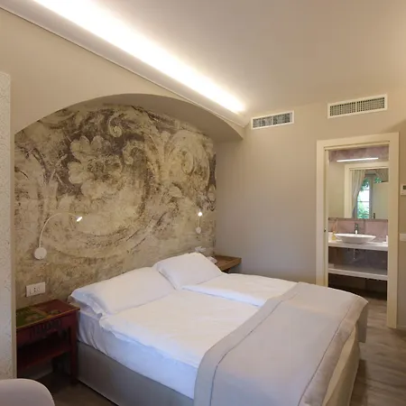 Relais Porta Hotel