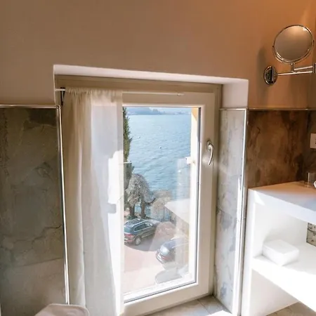 Relais Porta Luino