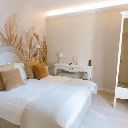 Relais Porta Hotel